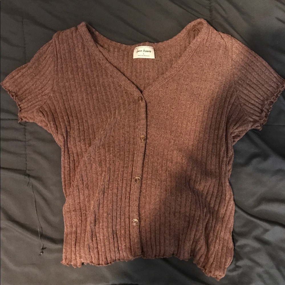 Button crop top
